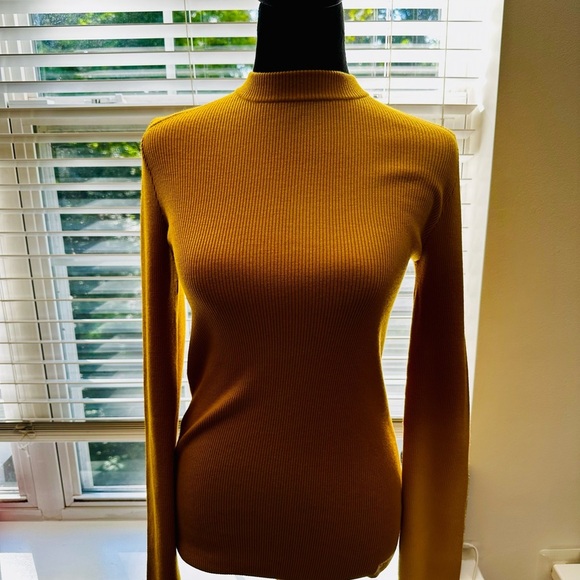 Burberry sweater - Picture 8 of 14